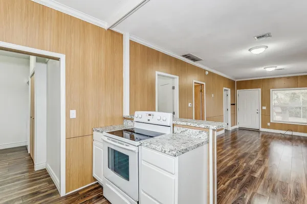 $98,500 | 634 North Emporia Street, El Dorado, KS 67042