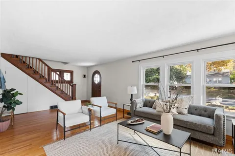 $385,000 | 3935 McCausland Avenue, St. Louis, MO 63109