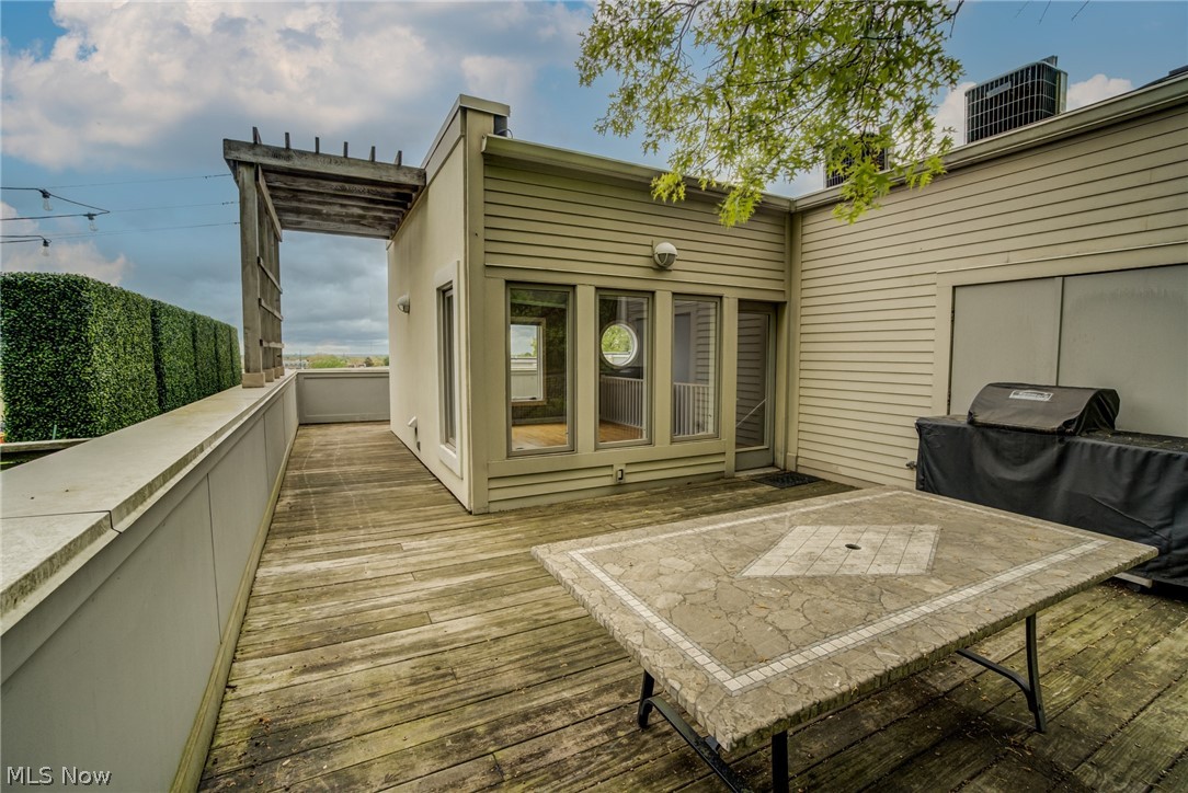 12634 Mayfield Road Cleveland, OH 44106 - Photo 19 of 23