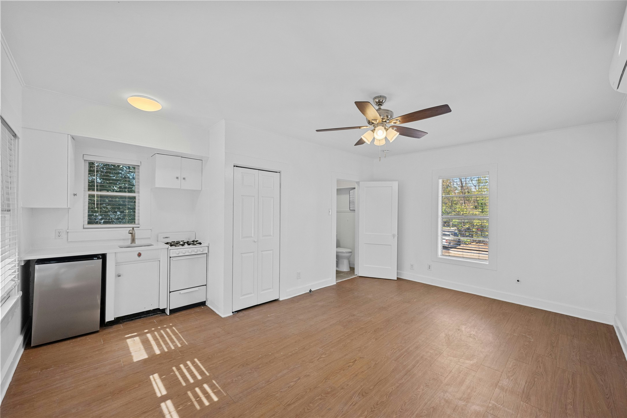 2201 Leon Street, Unit G Austin, TX 78705 - Photo 1 of 17