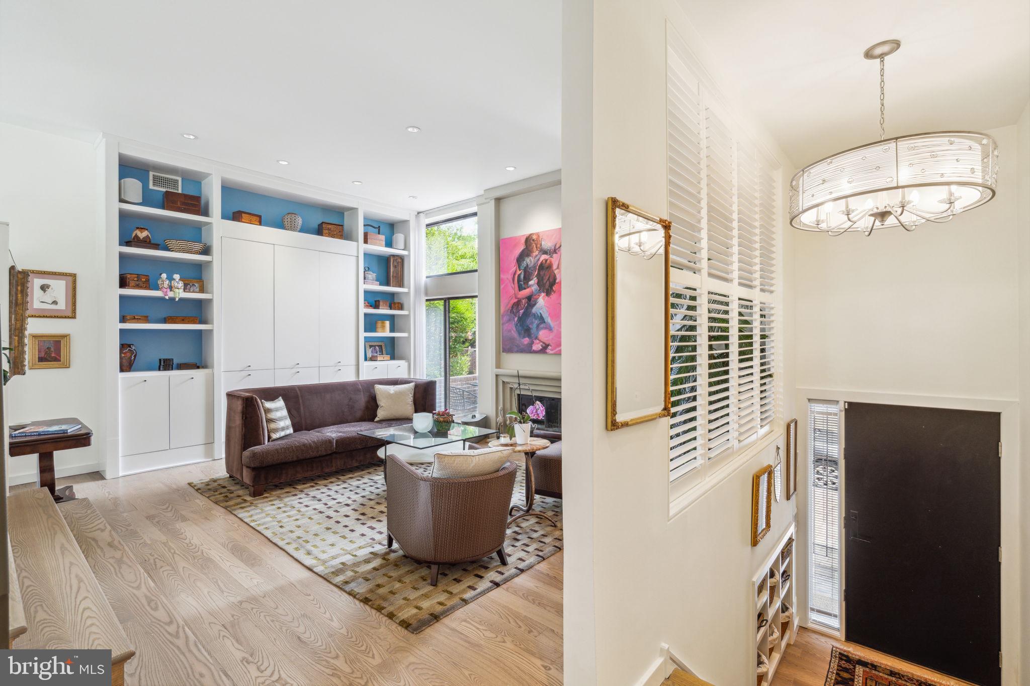 248 Locust Street Philadelphia, PA 19106 - Photo 3 of 67