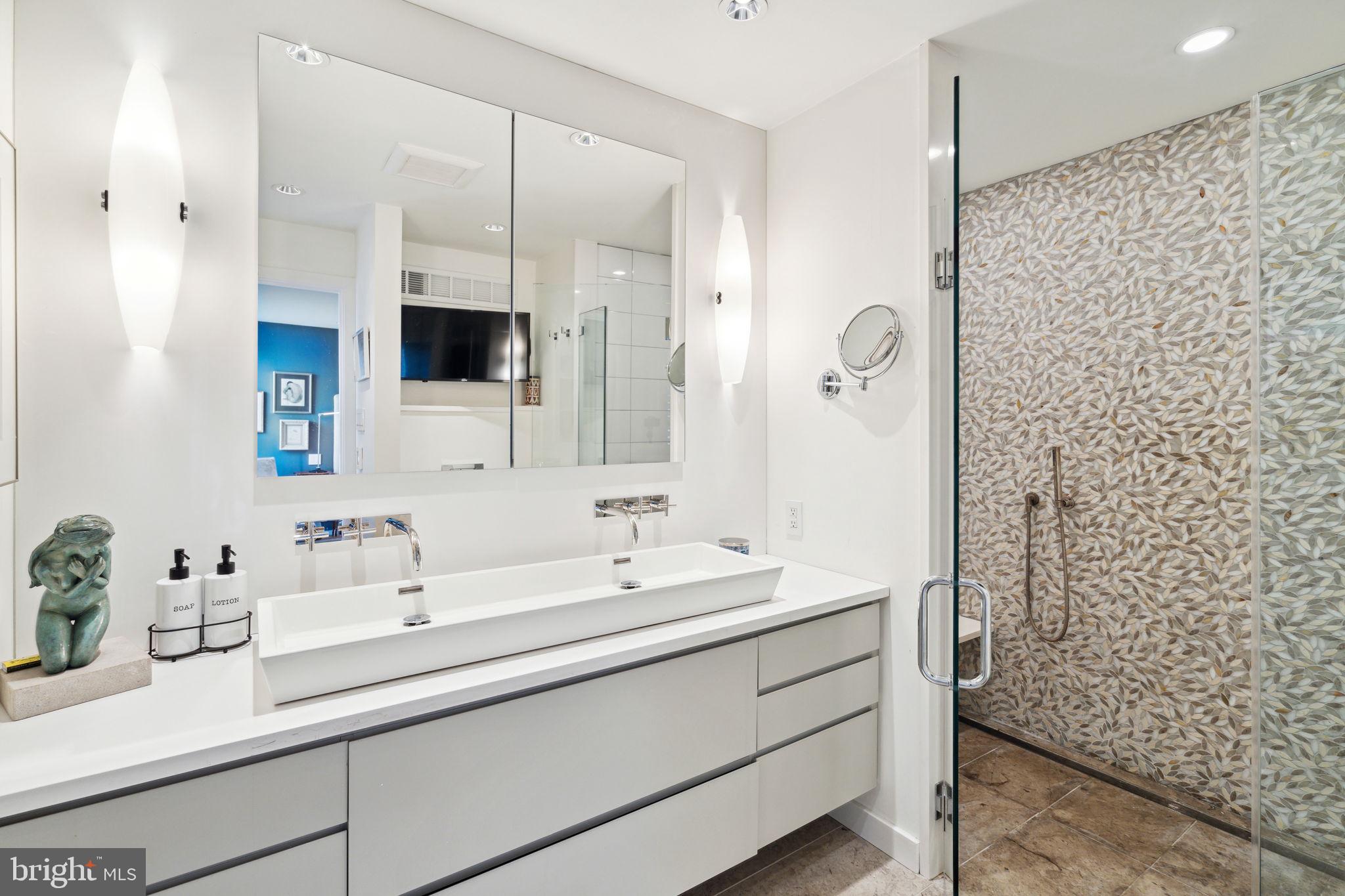 248 Locust Street Philadelphia, PA 19106 - Photo 50 of 67