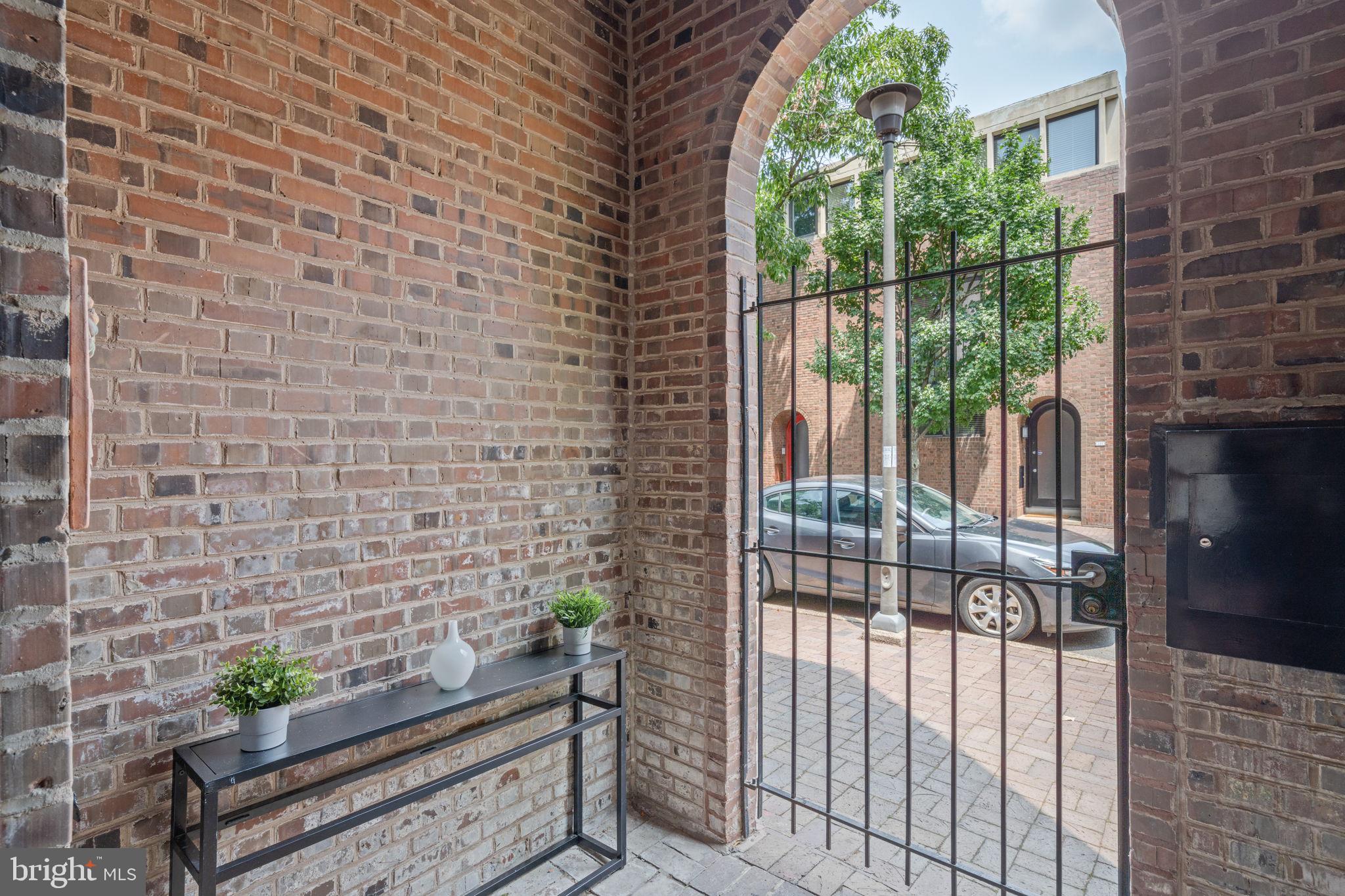 248 Locust Street Philadelphia, PA 19106 - Photo 61 of 67