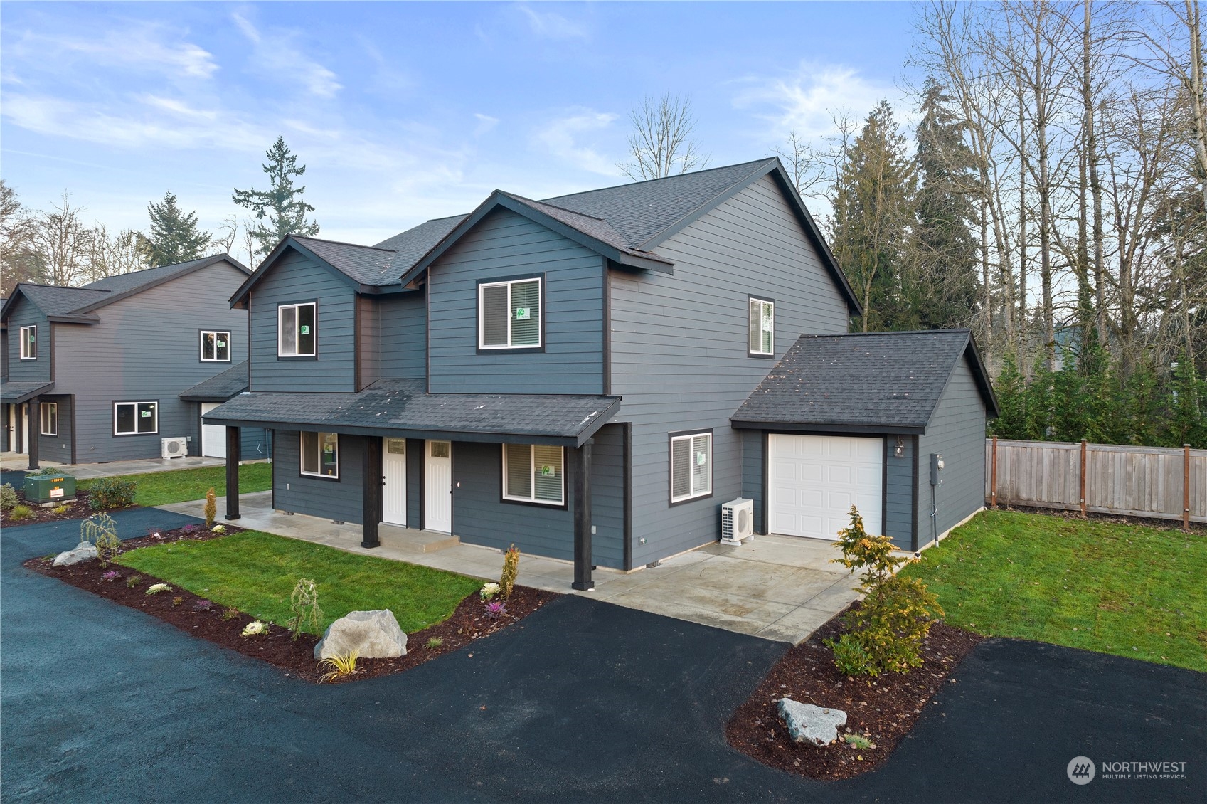 2915 Jackson Highway, Unit A Chehalis, WA 98532 - Photo 2 of 30 a front view of a house with a yard