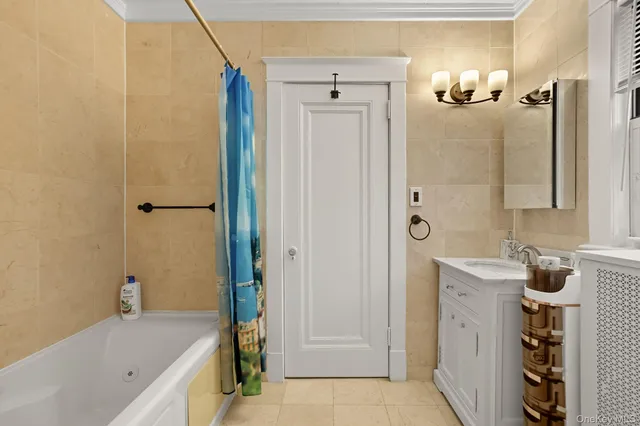 $8,750 | 1 Lynwood Road, Scarsdale, NY 10583