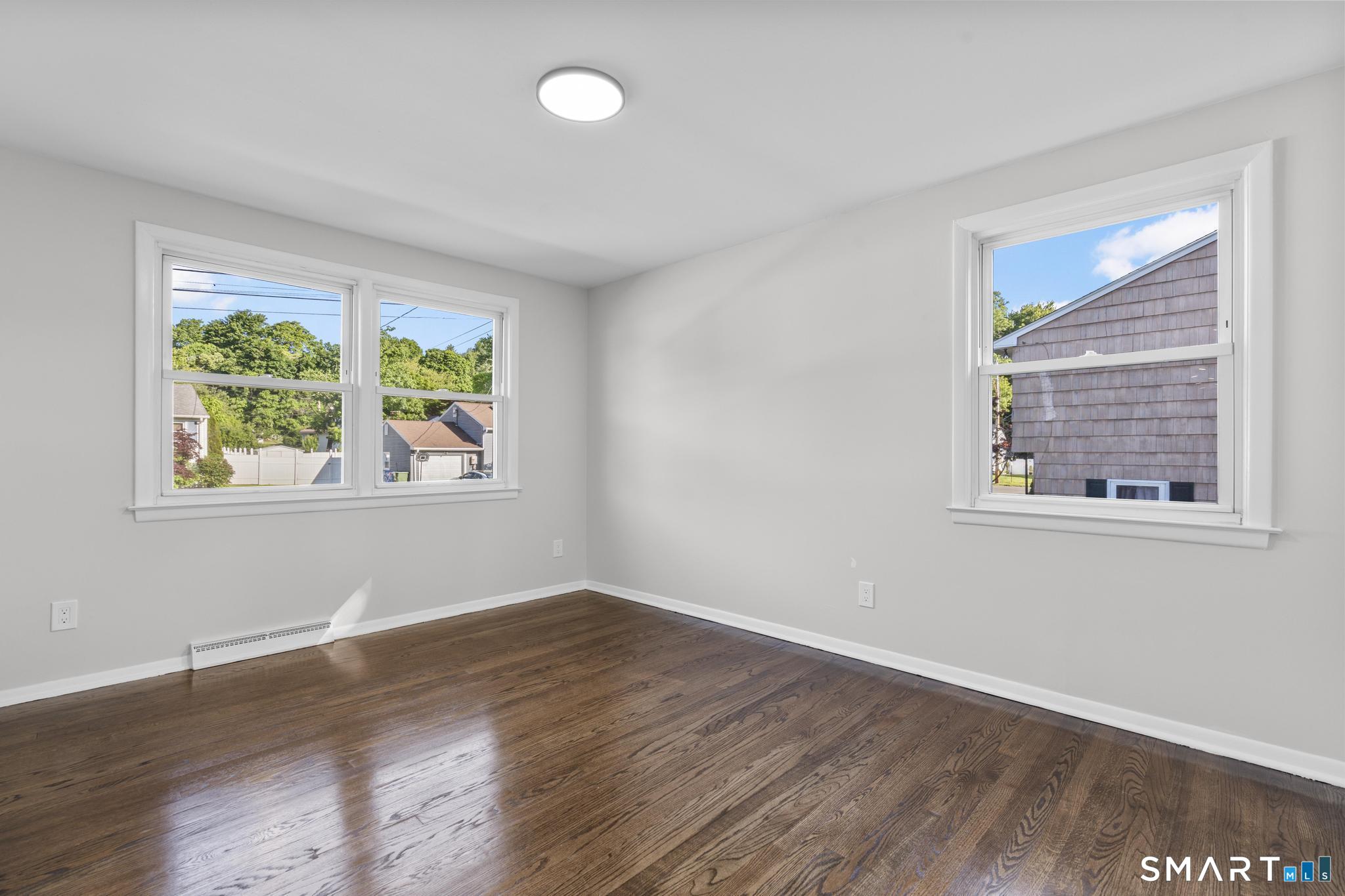 47 Williamson Road Hamden, CT 06517 - Photo 17 of 35
