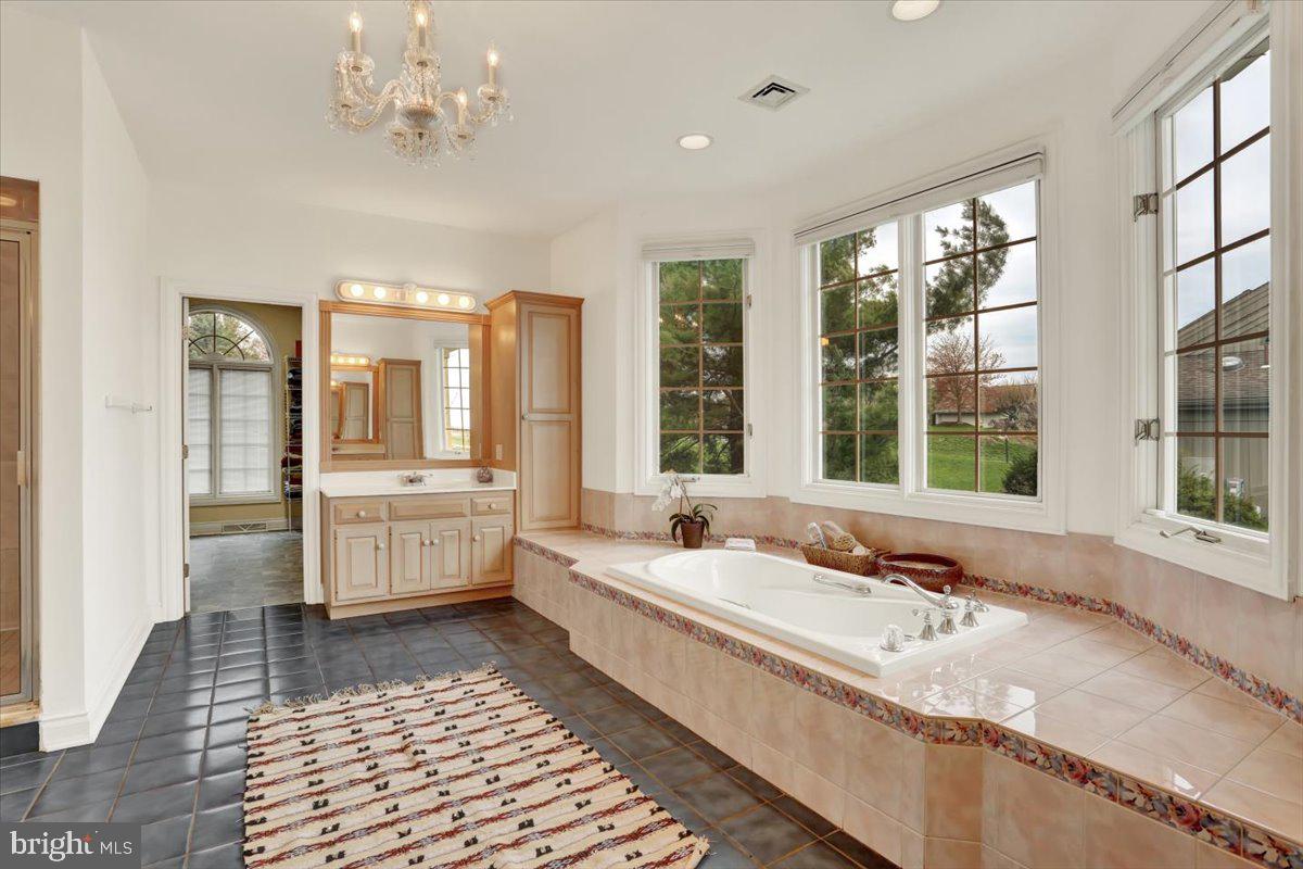 13 Apple Hill Drive Lititz, PA 17543 - Photo 20 of 101