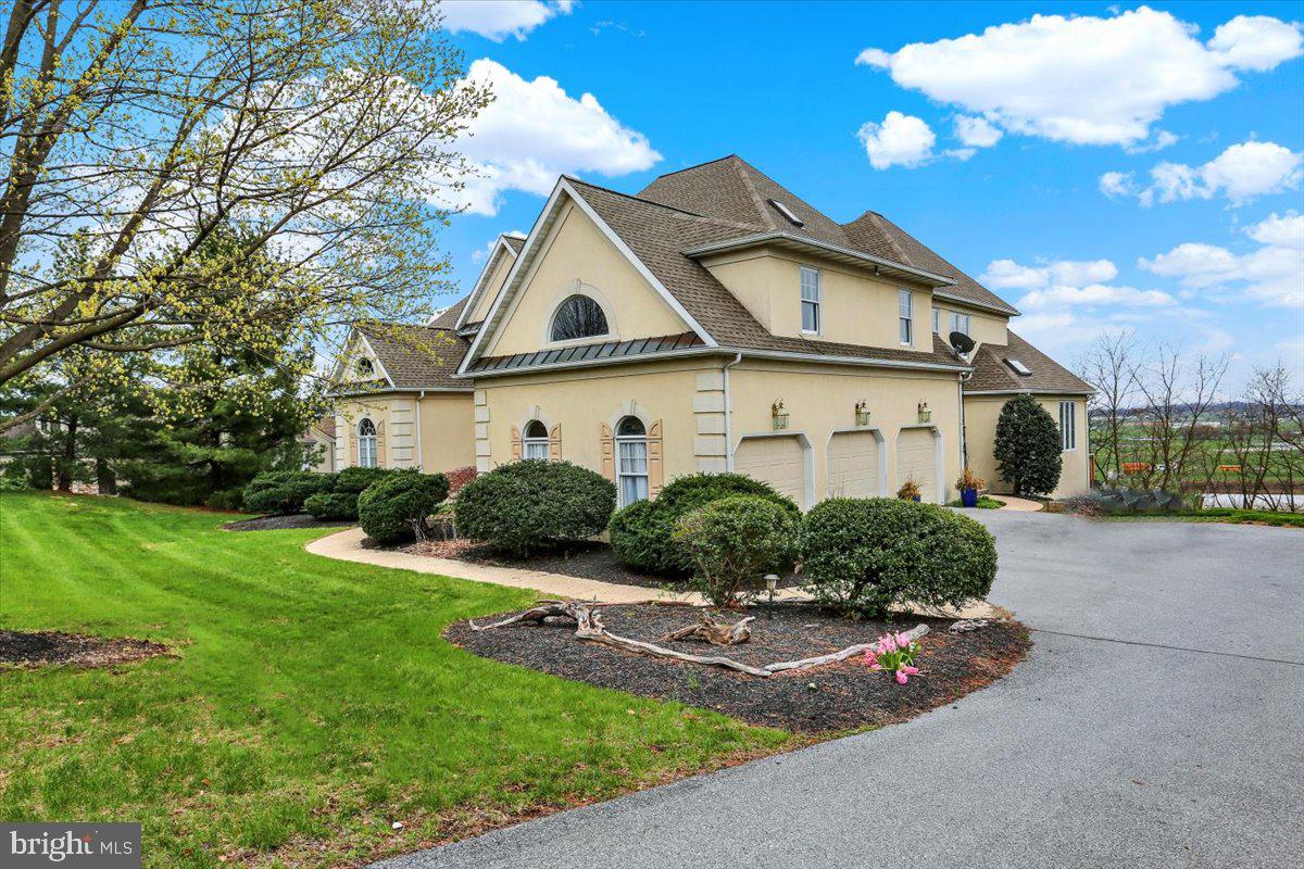 13 Apple Hill Drive Lititz, PA 17543 - Photo 4 of 101