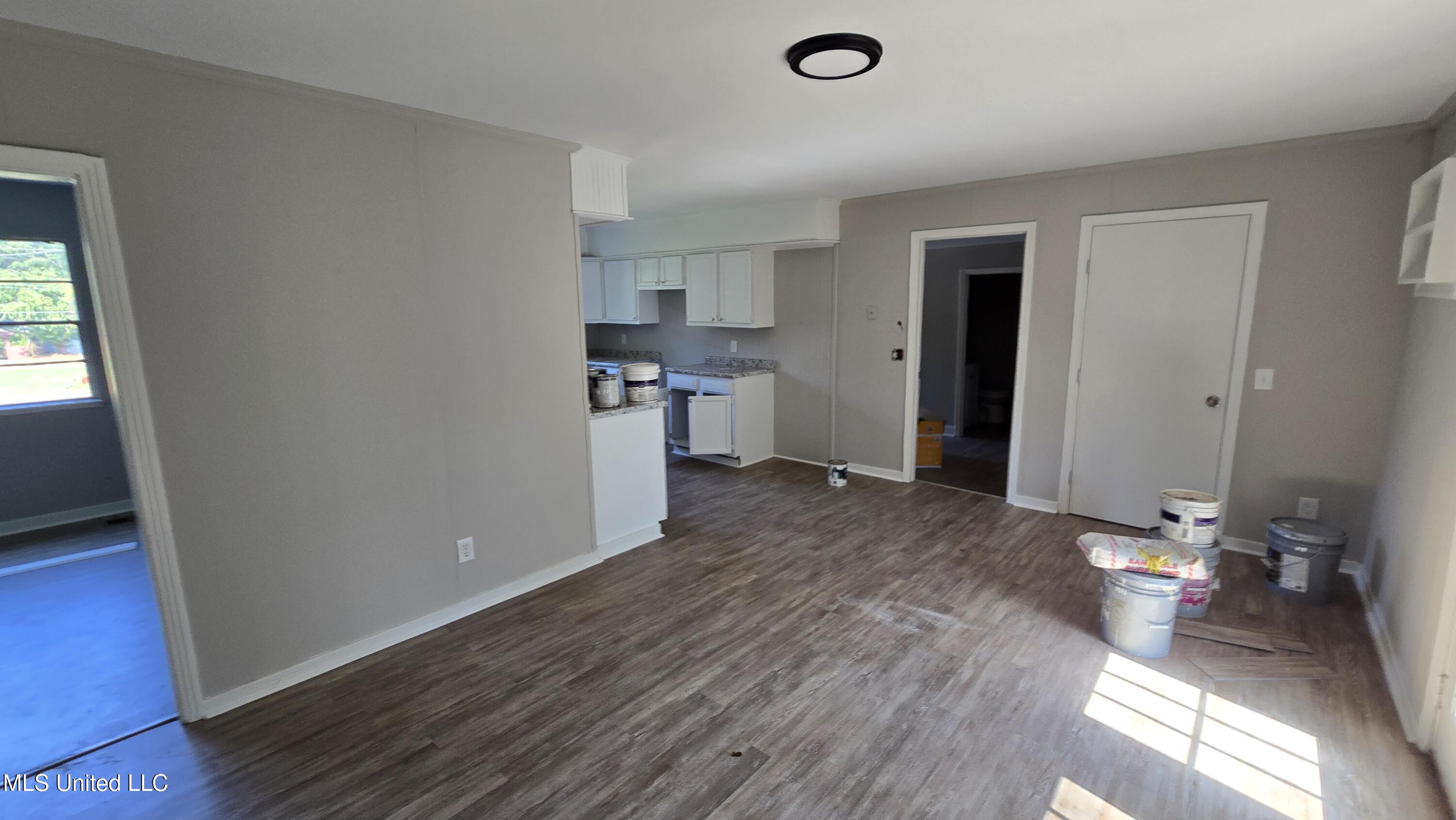 4560 Kirkley Circle Jackson, MS 39206 - Photo 6 of 16 20250919_102105