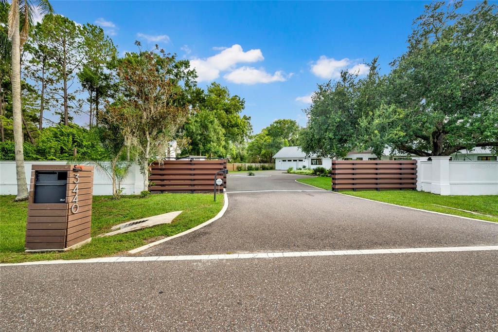 3440 Crenshaw Lake Road Lutz, FL 33548 - Photo 15 of 89 Gallery Image 15