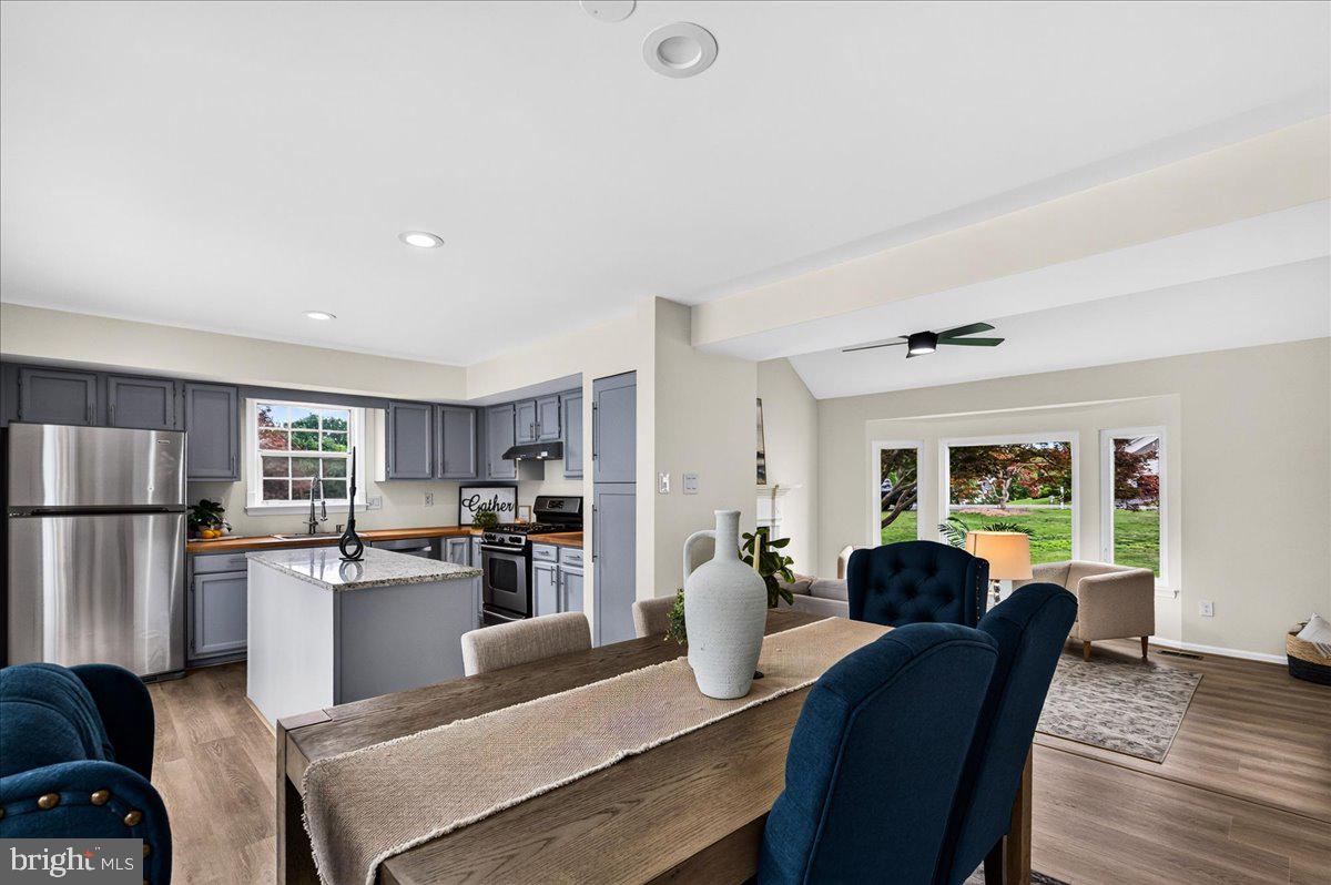 11057 Bishopsgate Court Reston, VA 20194 - Photo 19 of 72 Dining Area Flows into the Kitchen
