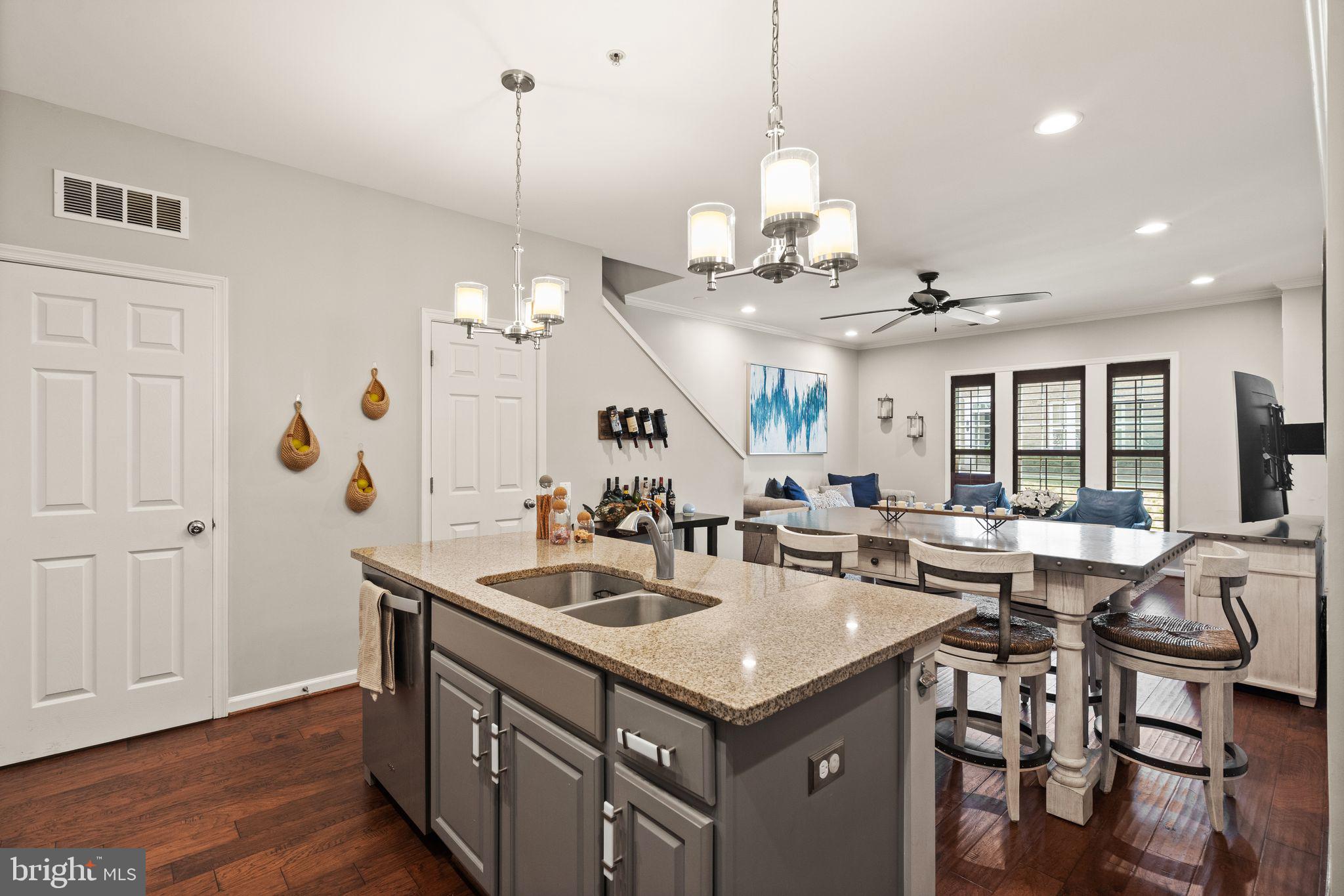 42793 Burrell Square Ashburn, VA 20147 - Photo 14 of 39