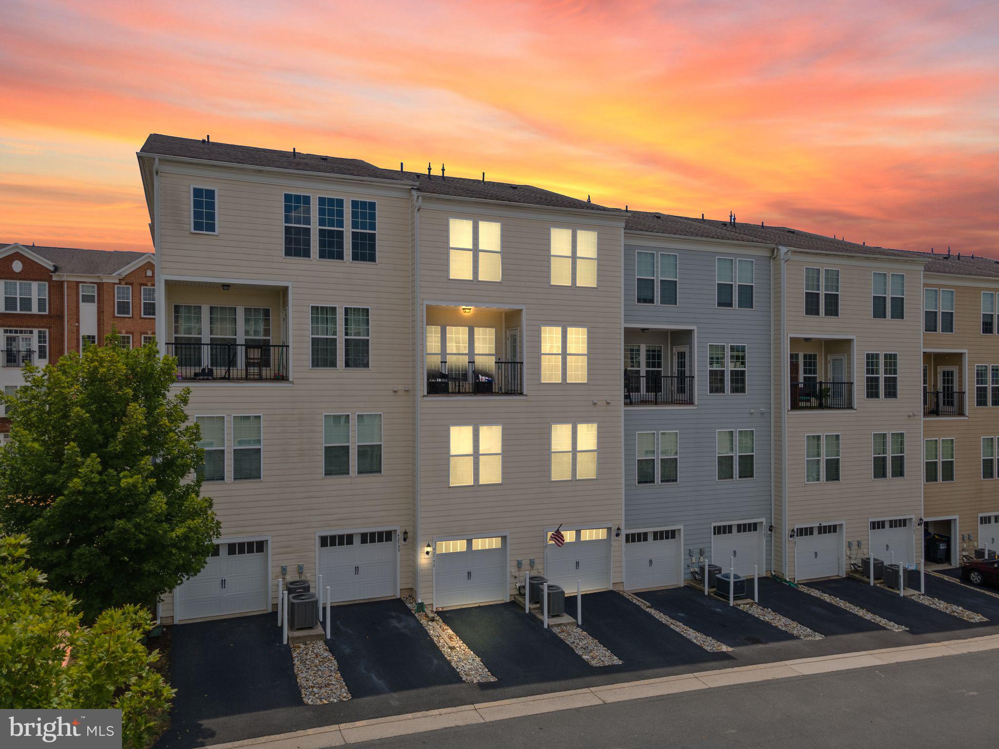 42793 Burrell Square Ashburn, VA 20147 - Photo 28 of 39