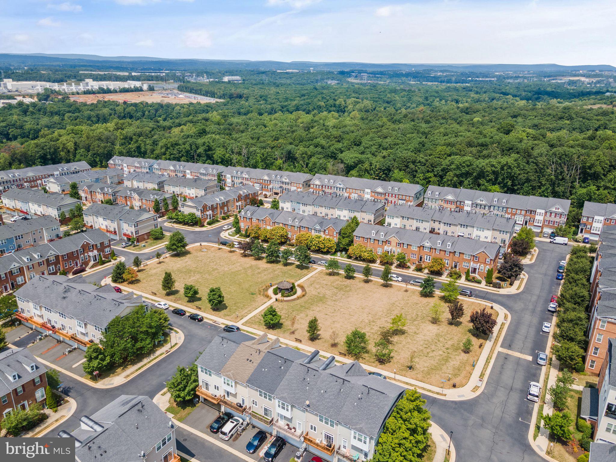 42793 Burrell Square Ashburn, VA 20147 - Photo 34 of 39