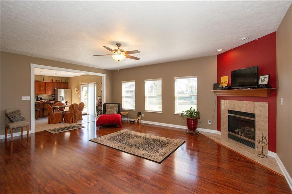 911 Schmitt Road Indianapolis, IN 46239 - Photo 7 of 25