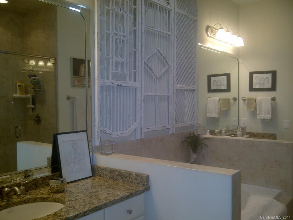 9505 Wheatfield Road, Unit 9505 Charlotte, NC 28277 - Photo 9 of 13 Gallery Image 9
