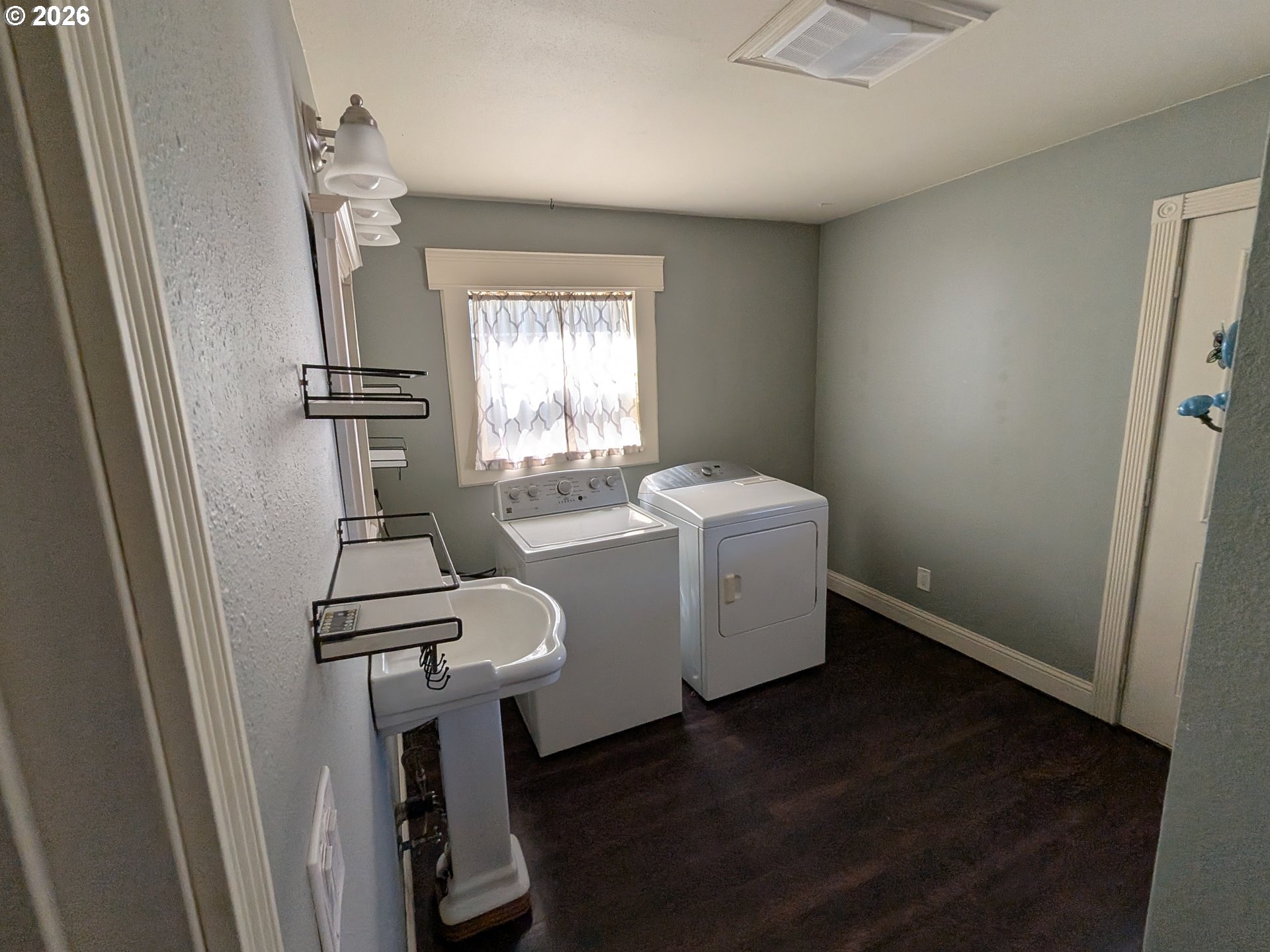 19149 South South End Road Oregon City, OR 97045 - Photo 12 of 16