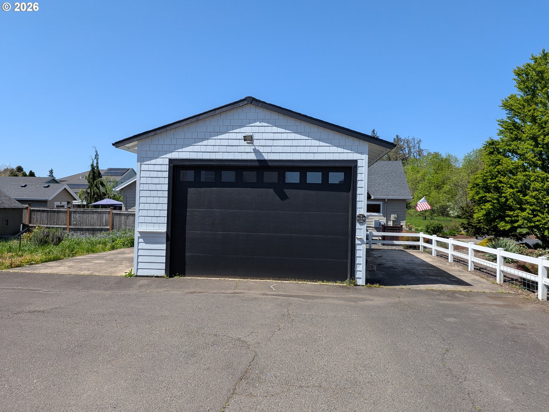 19149 South South End Road Oregon City, OR 97045 - Photo 4 of 16