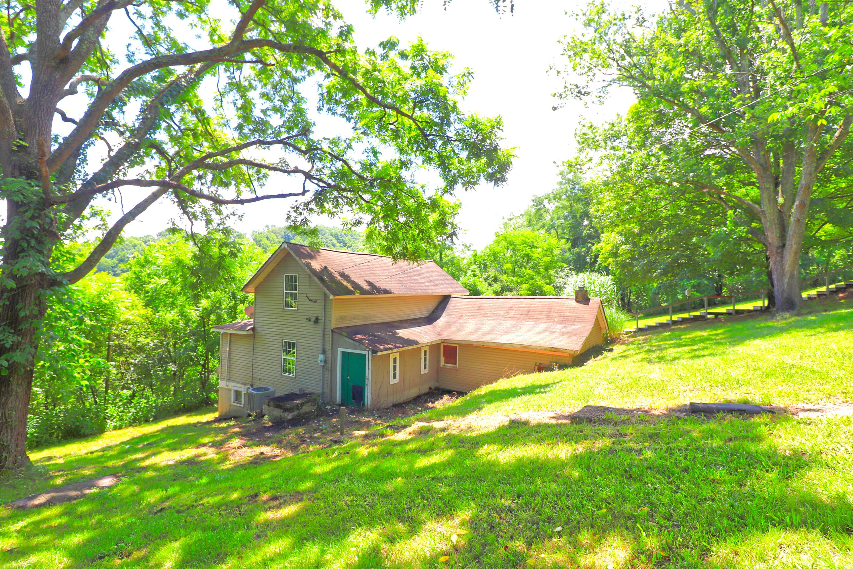 6190 Parrott Mountain Road Parrott, VA 24132 - Photo 3 of 9 IMG_4670
