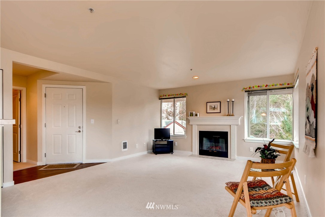 3921 243rd Place Southeast, Unit J303 Bothell, WA 98021 - Photo 3 of 18 Gallery Image 3