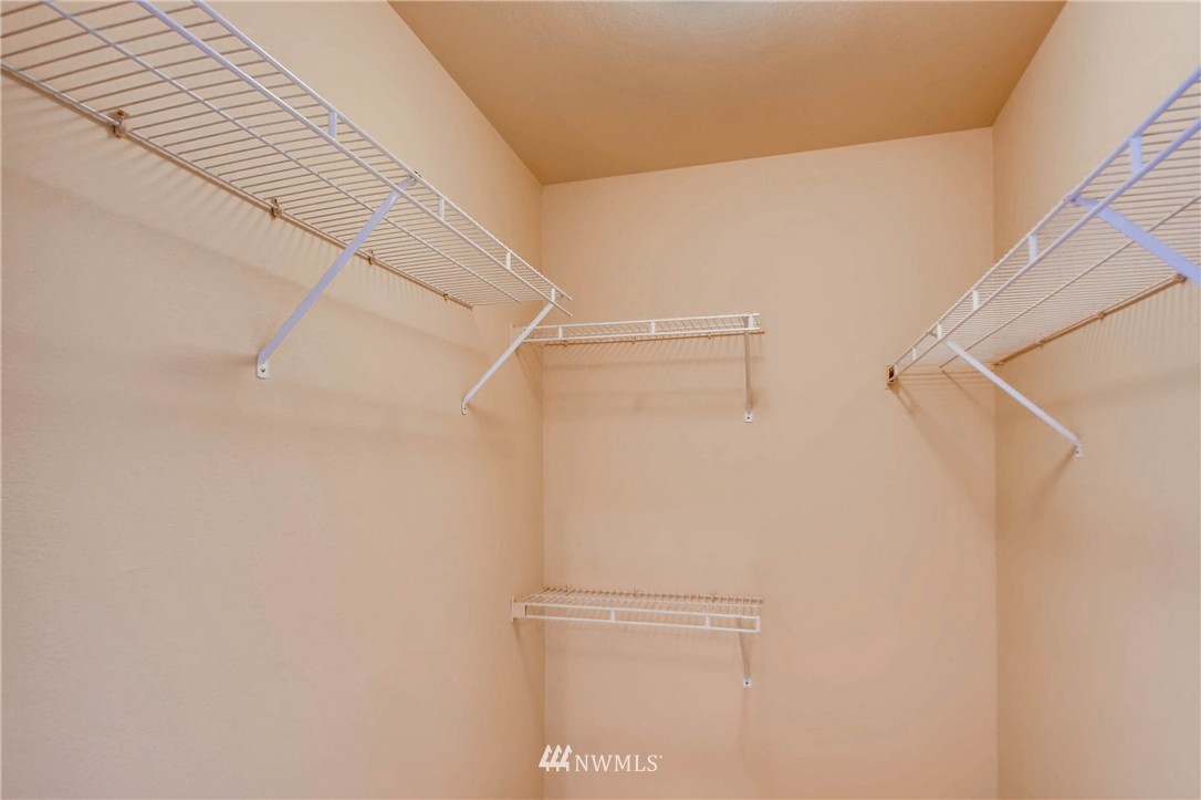 3921 243rd Place Southeast, Unit J303 Bothell, WA 98021 - Photo 8 of 18 Gallery Image 8
