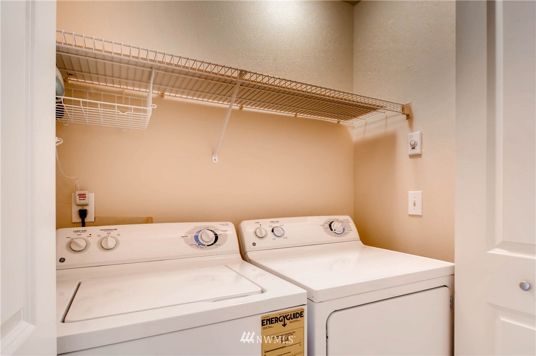 3921 243rd Place Southeast, Unit J303 Bothell, WA 98021 - Photo 9 of 18 Gallery Image 9