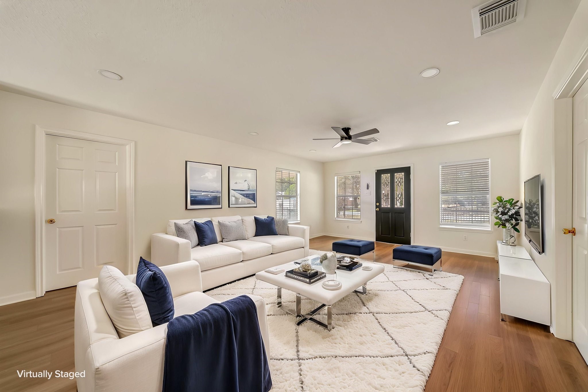 2422 Deutser Street Houston, TX 77093 - Photo 7 of 19 Gallery Image 7