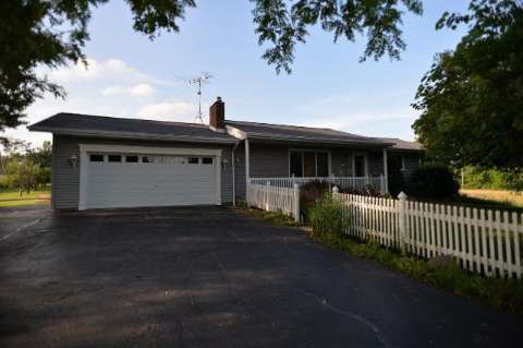 10407 Clinton Road Manchester, MI 48158 - Photo 1 of 25 20413384.JPG