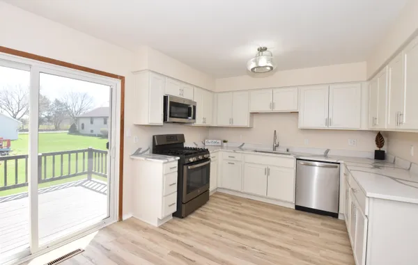 $274,900 | 1125 West Lloyd Street, Milwaukee, WI 53205