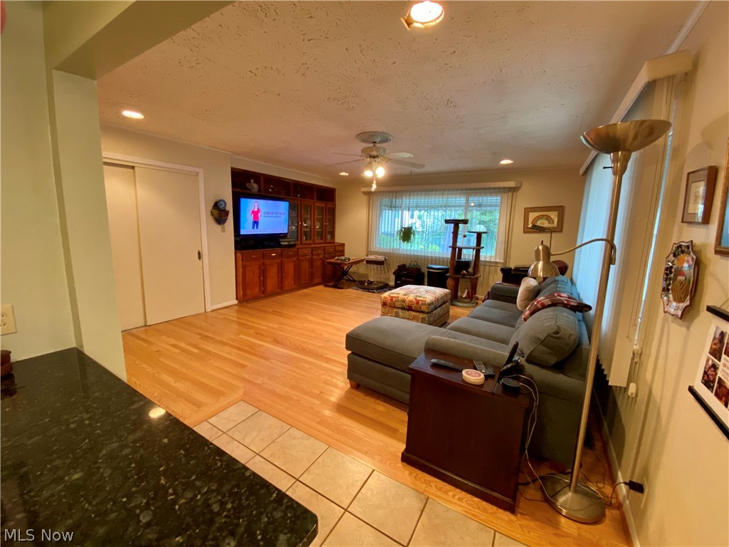 2599 Laurelhurst Road Cleveland, OH 44118 - Photo 13 of 25 Gallery Image 13
