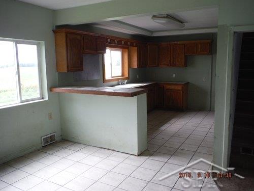 7201 Northeast County Line Road Coleman, MI 48618 - Photo 7 of 20 31264933-6.JPG