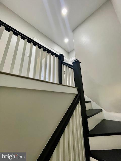 4041 West Cold Spring Lane Baltimore, MD 21215 - Photo 17 of 37 a view of entryway