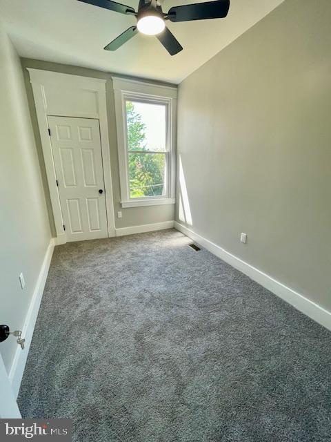 4041 West Cold Spring Lane Baltimore, MD 21215 - Photo 23 of 37 an empty room with a window