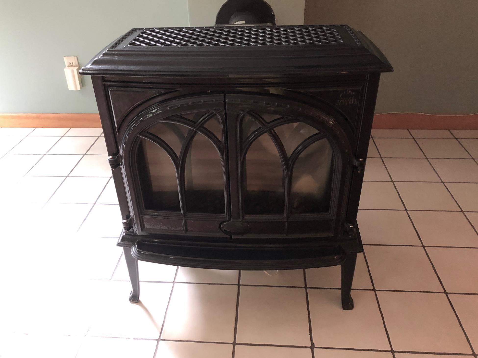 24 Ledges Road Bass Harbor, ME 04653 - Photo 31 of 61 Living room propane stove