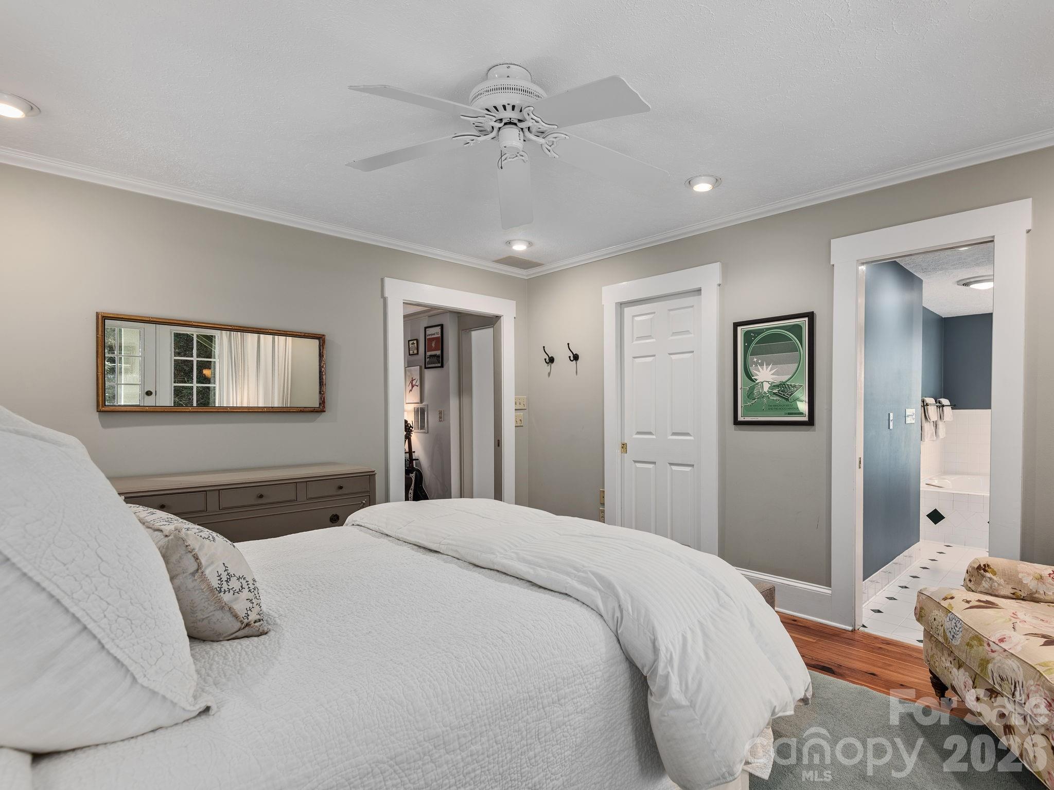 67 Cherokee Road Asheville, NC 28801 - Photo 16 of 39