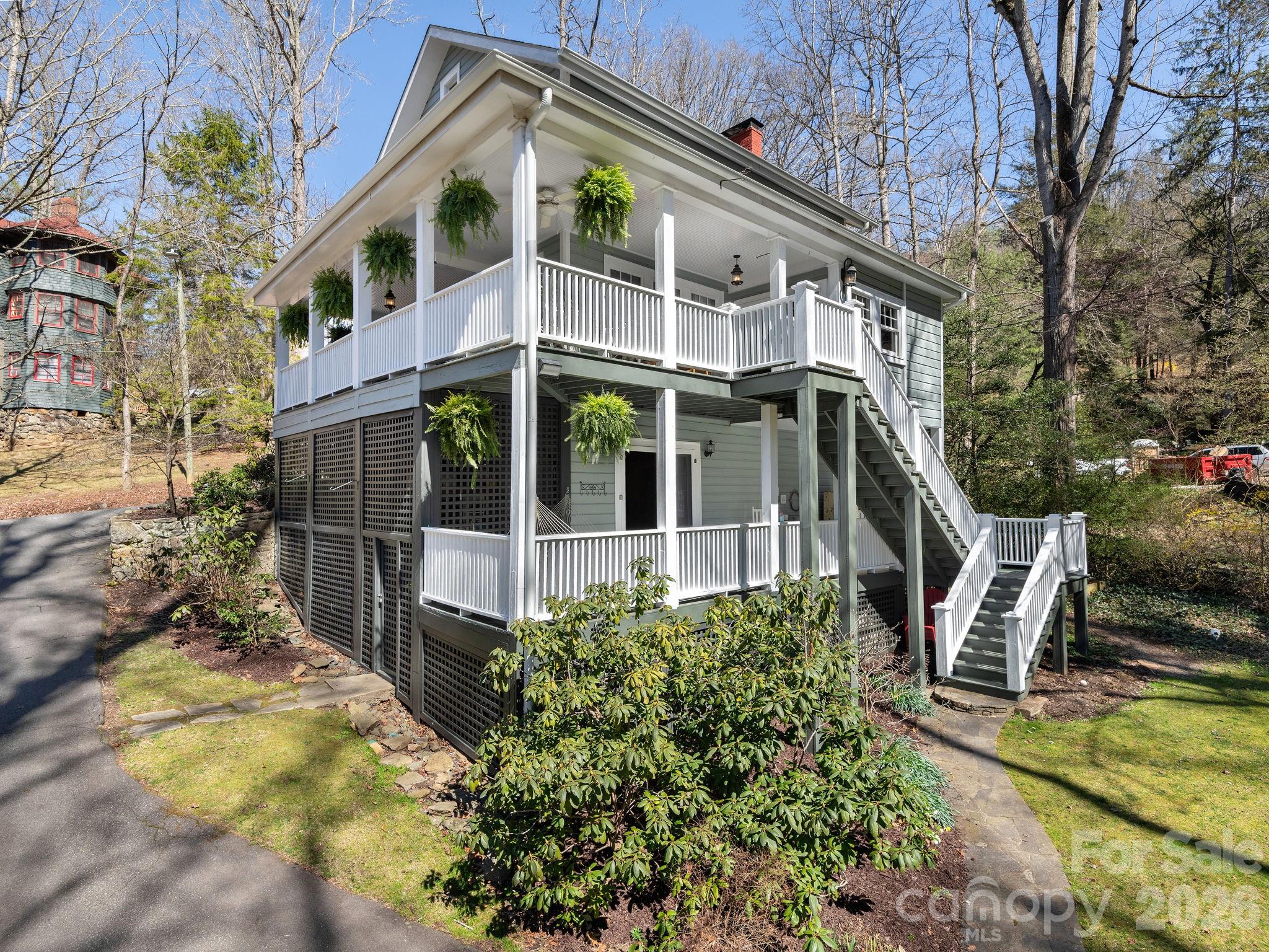 67 Cherokee Road Asheville, NC 28801 - Photo 32 of 39