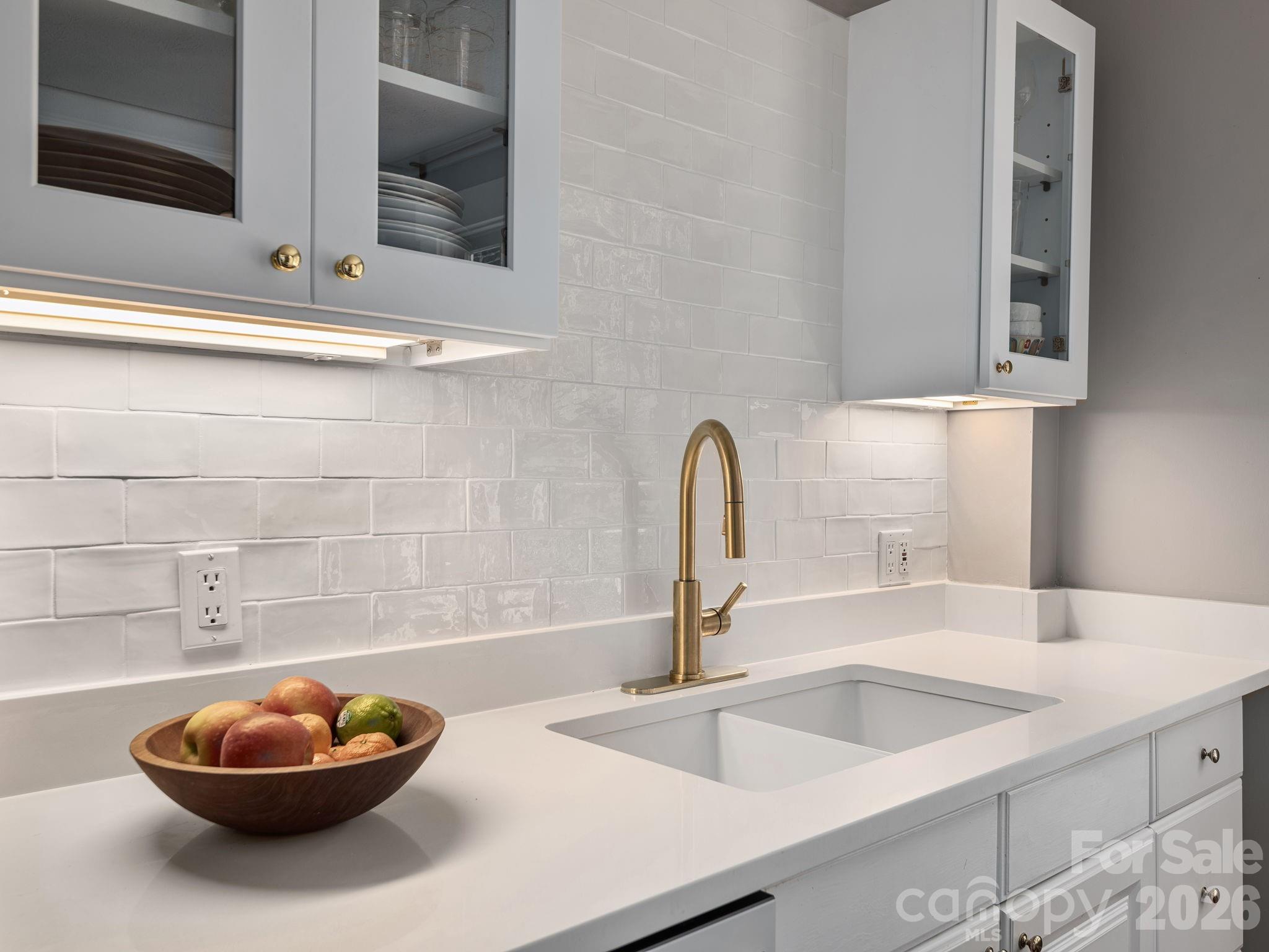 67 Cherokee Road Asheville, NC 28801 - Photo 7 of 39