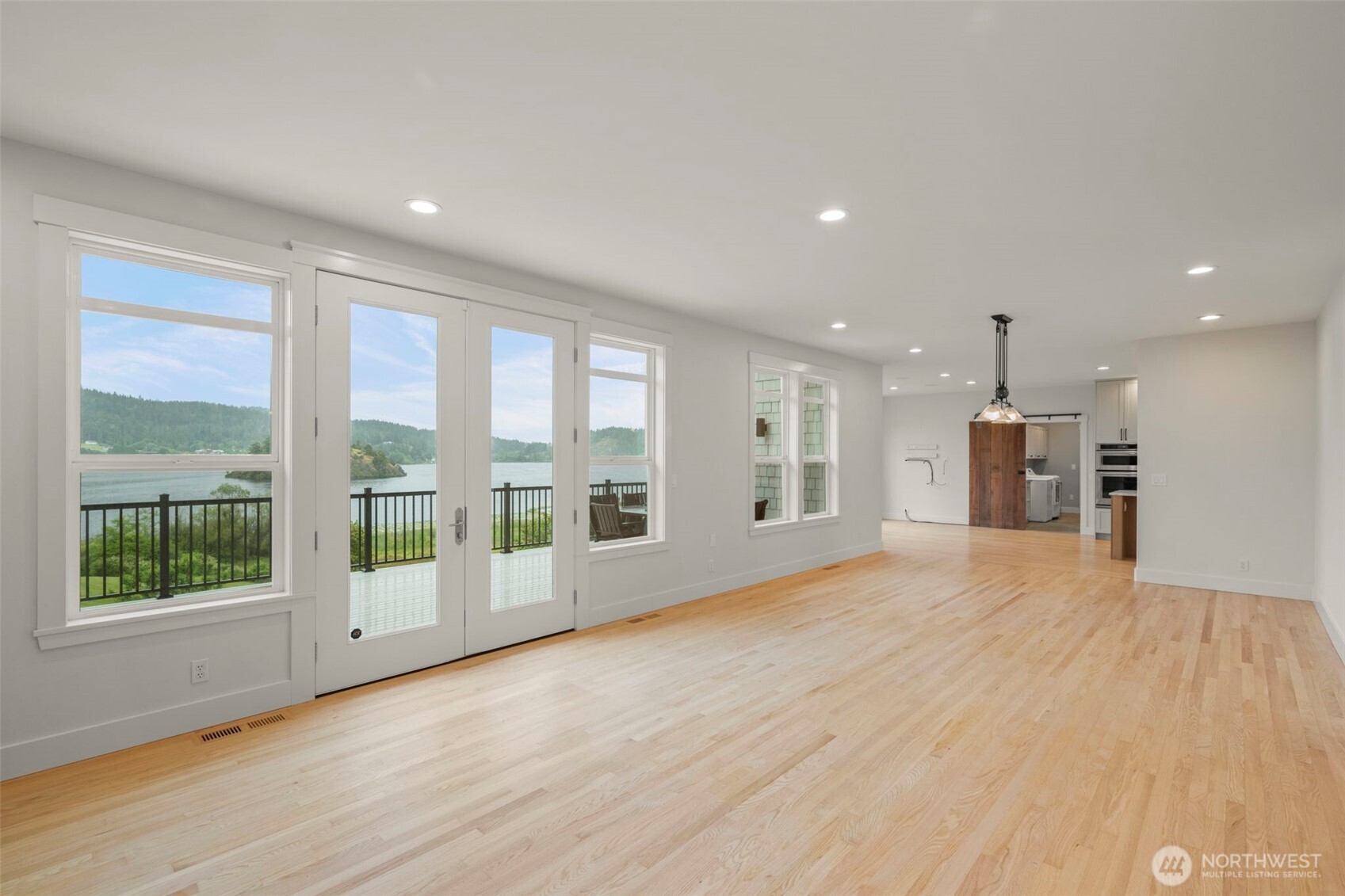 5663 South Campbell Lake Road Anacortes, WA 98221 - Photo 9 of 40