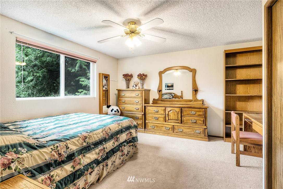 14320 200th Avenue Southeast Renton, WA 98059 - Photo 14 of 24