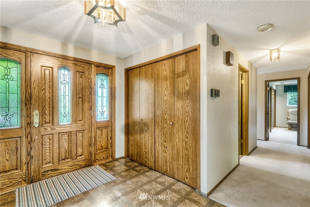 14320 200th Avenue Southeast Renton, WA 98059 - Photo 3 of 24