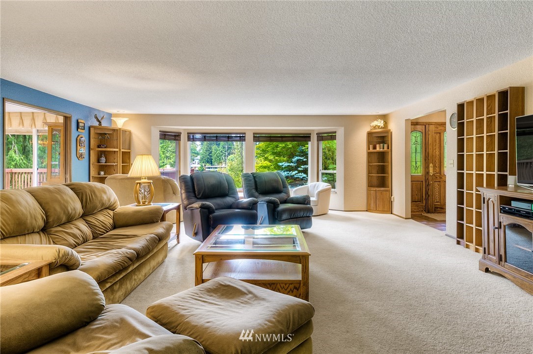 14320 200th Avenue Southeast Renton, WA 98059 - Photo 4 of 24