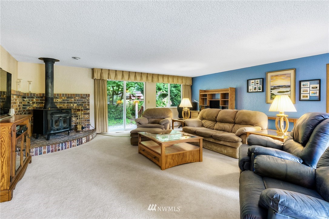 14320 200th Avenue Southeast Renton, WA 98059 - Photo 5 of 24