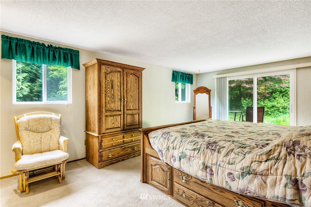 14320 200th Avenue Southeast Renton, WA 98059 - Photo 10 of 24