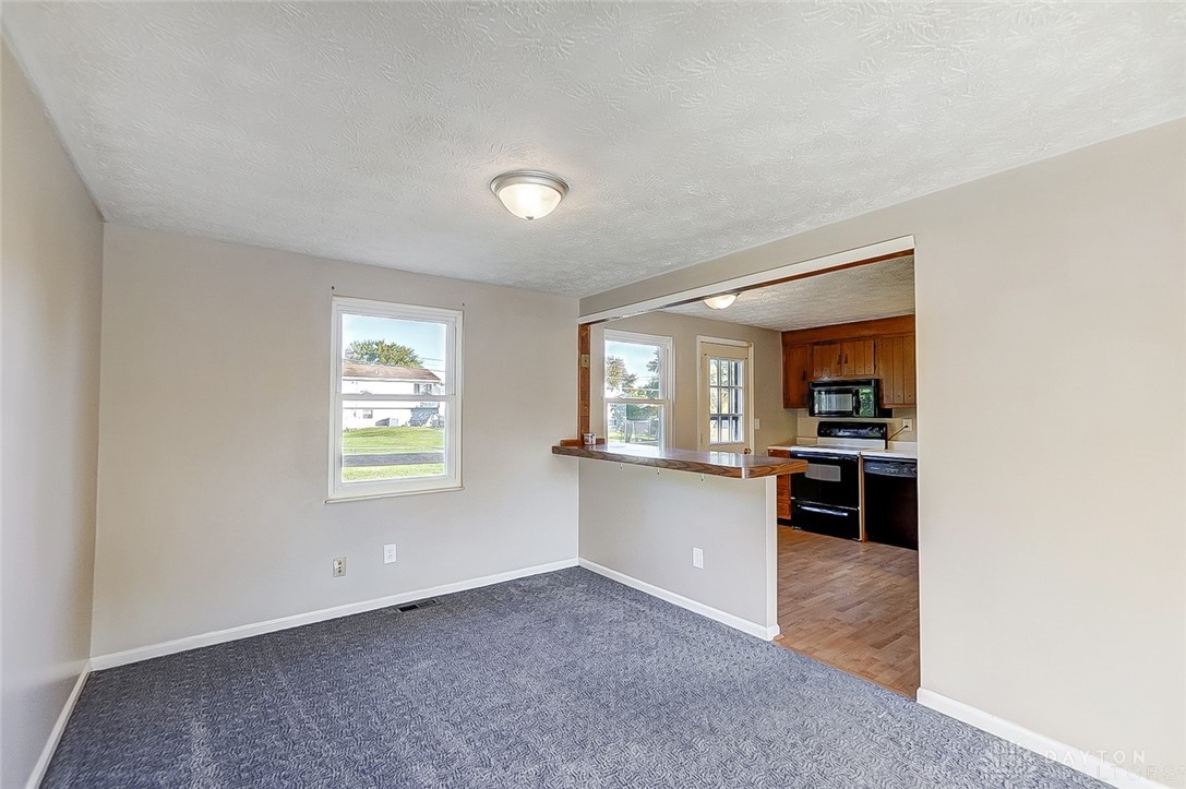 1808 Del Rio Drive Hamilton, OH 45013 - Photo 7 of 41 Gallery Image 7