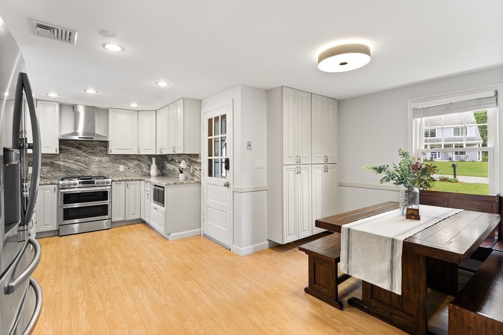 20 Birch Road Andover, MA 01810 - Photo 3 of 42 Gallery Image 3