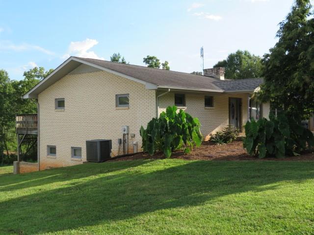 1588 Travis Road Conover, NC 28613 - Photo 3 of 22 Gallery Image 3