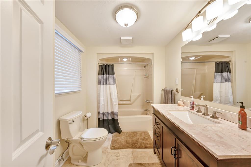 61 Glenn Way McKees Rocks, PA 15136 - Photo 16 of 25 Gallery Image 16
