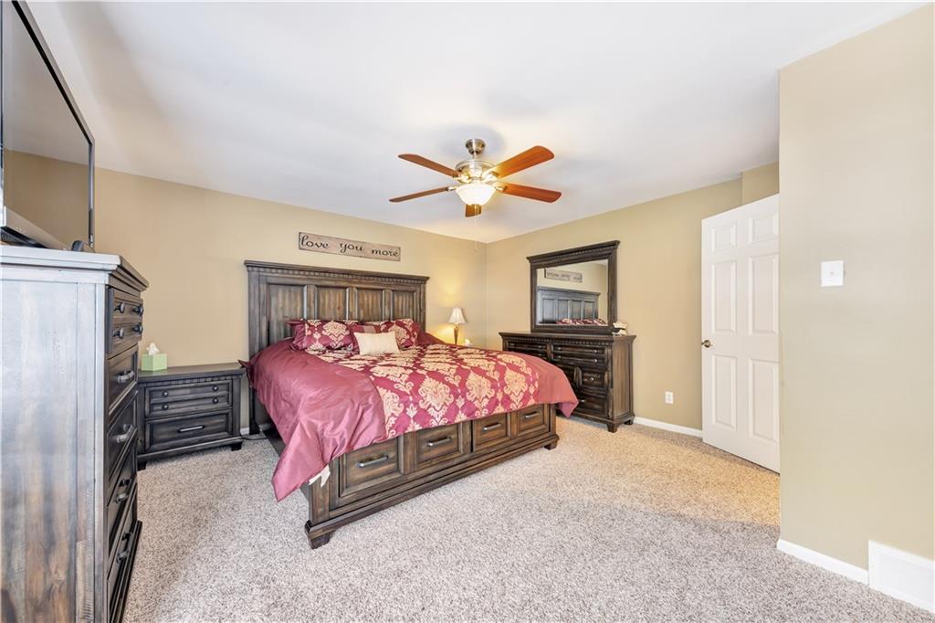 61 Glenn Way McKees Rocks, PA 15136 - Photo 17 of 25 Gallery Image 17