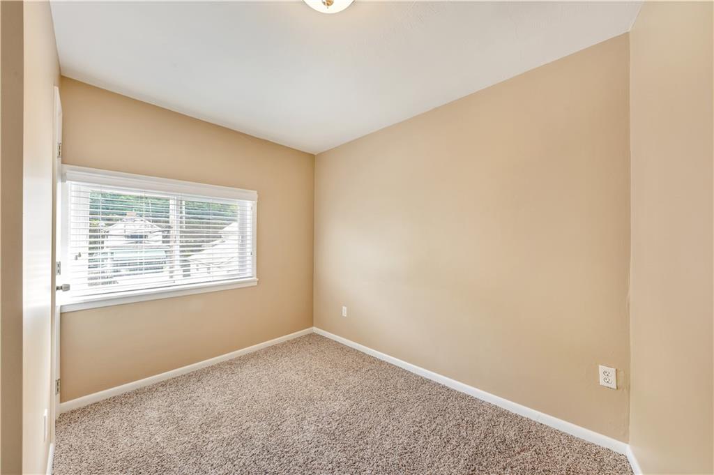 61 Glenn Way McKees Rocks, PA 15136 - Photo 22 of 25 Gallery Image 22