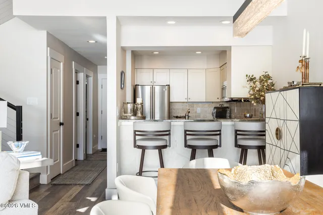 $2,500,000 | 4682 Meadow Drive, Unit E18, Vail, CO 81657